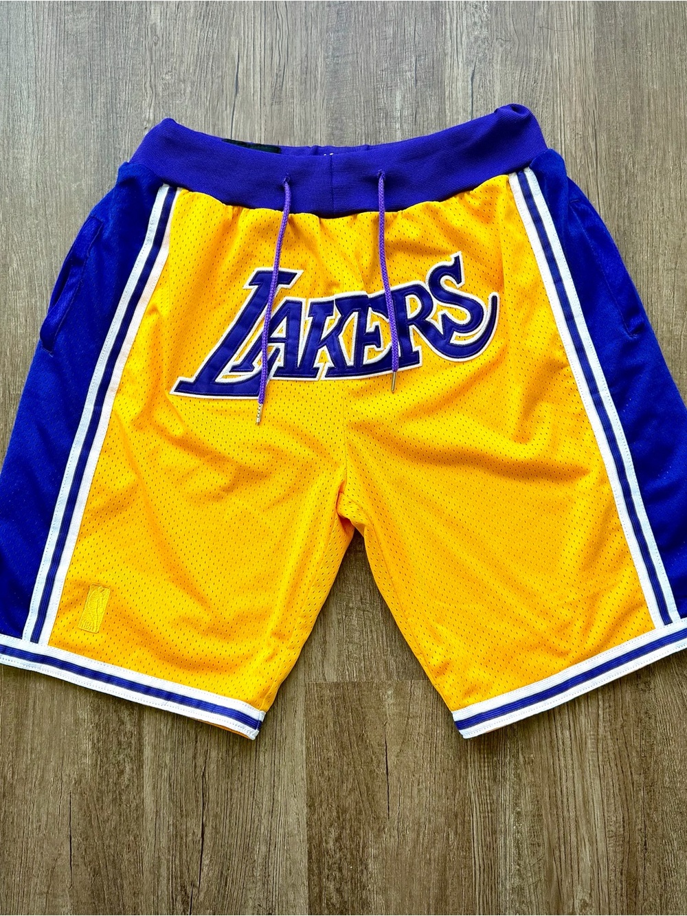 Just Don Lakers 1996-97 Mesh Shorts Size L NBA